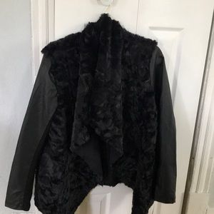 Jaclyn Smith Faux Leather Jacket 💕